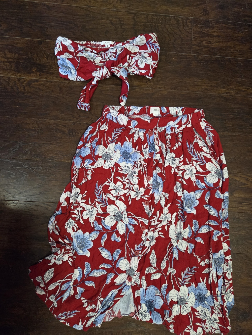 Ardene Red Floral Tie-Front Crop Top and Skirt Set